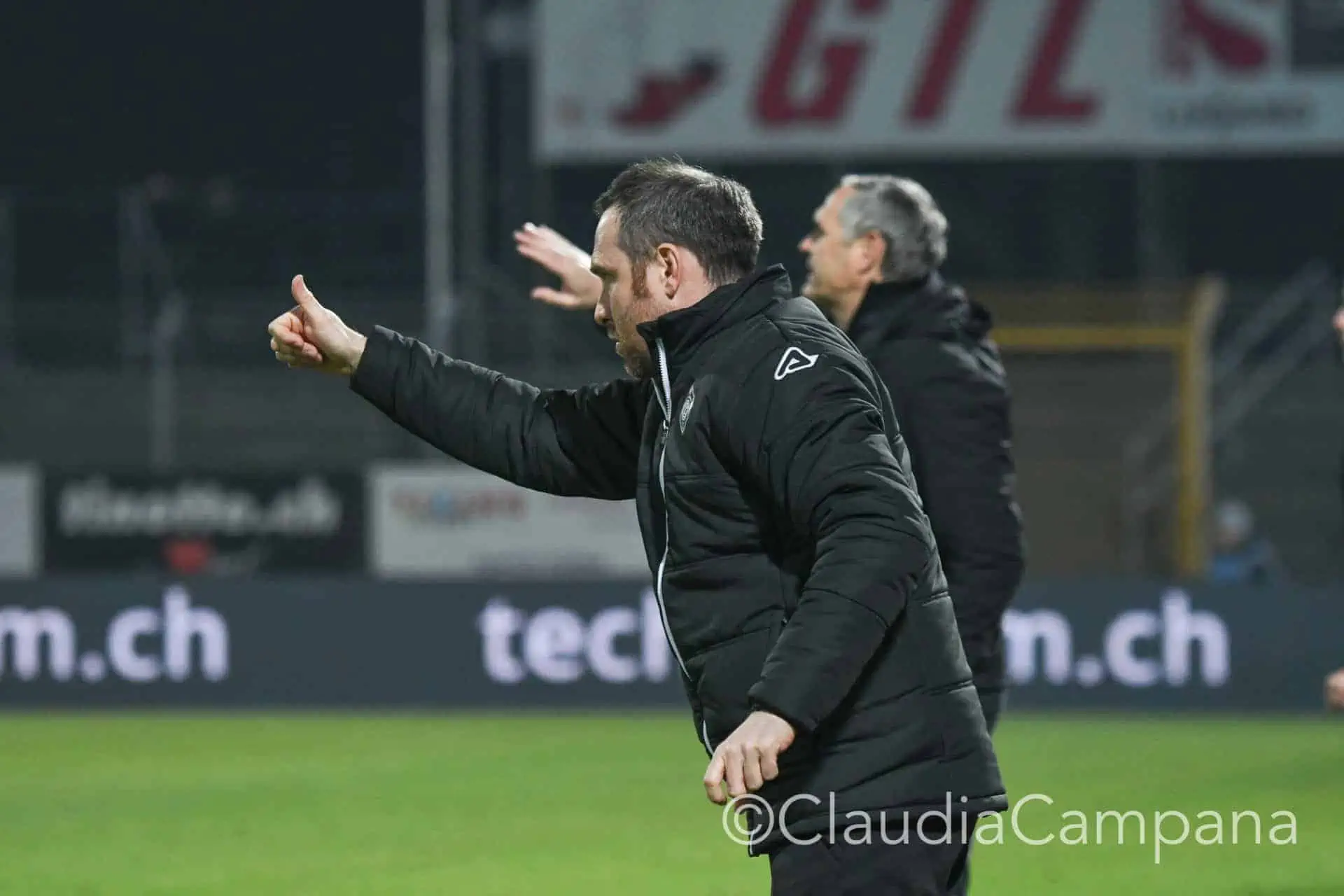 La vittoria contro le cavallette in fotografia 63