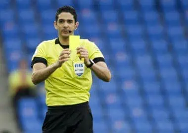 La lingua dell'arbitro e i risultati
