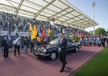 A Cornaredo l'ultimo saluto al sindaco