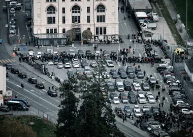 Parcheggi in via Ciani per le partite a Cornaredo