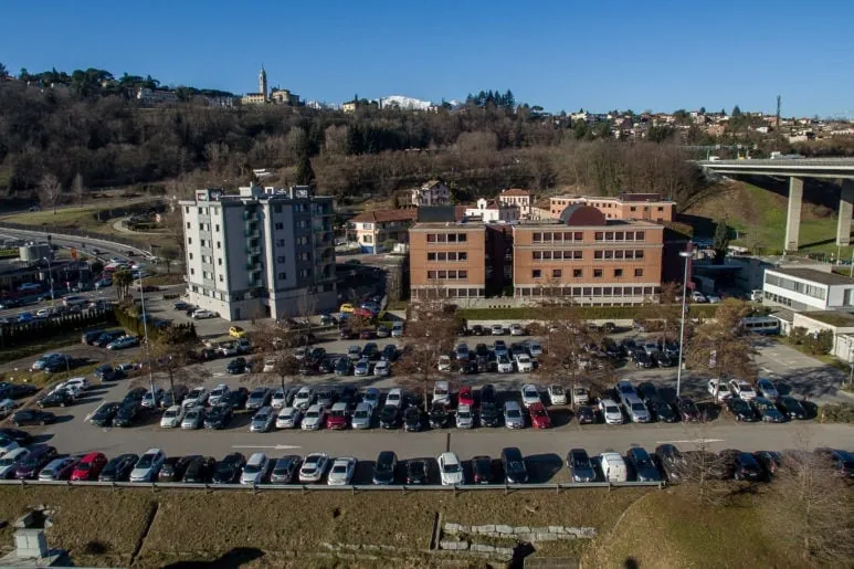 Parcheggi gratuiti al Fornaci per chi parte per Berna